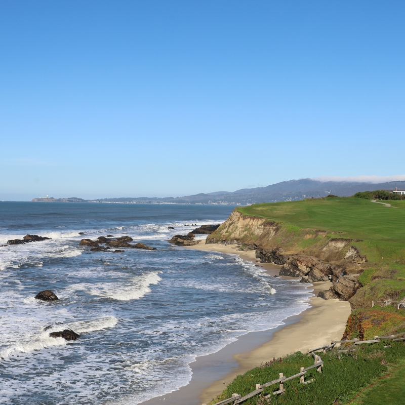 Professional carpet cleaning service in Half Moon Bay - steam cleaning in progress