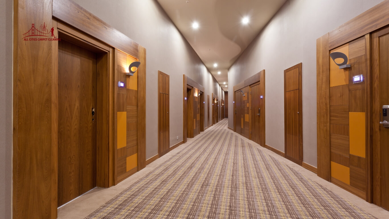 Experienced residential carpet cleaning service - professional steam cleaning in action